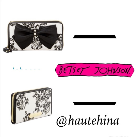 Betsey Johnson Handbags - NWT Betsey Johnson bow wallet